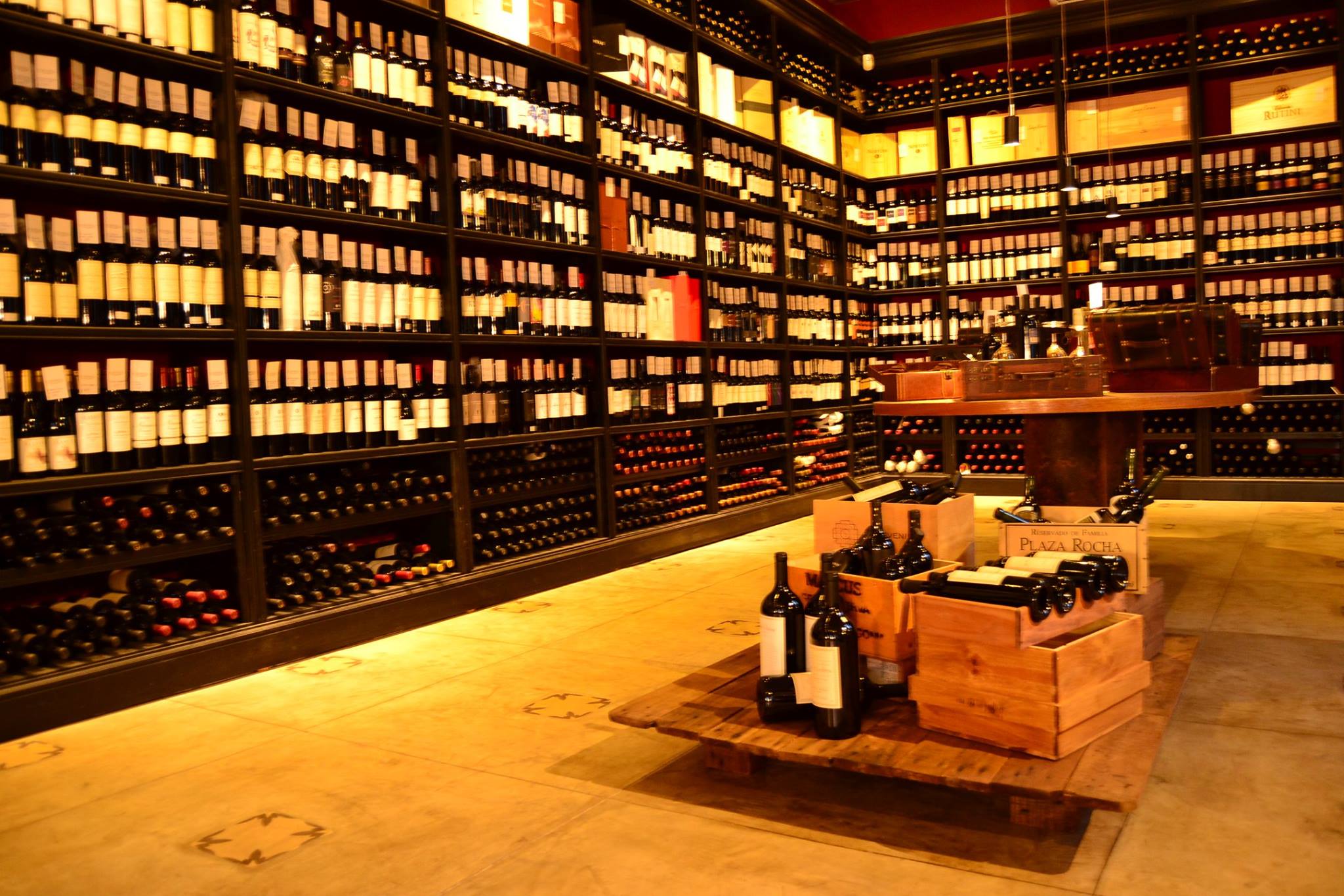 Su Bodega - Locales
